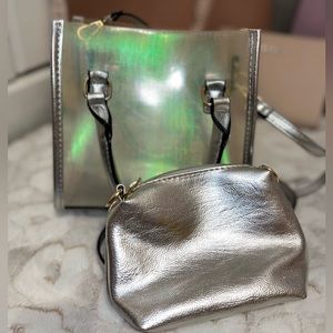 Clear iridescent crossbody purse with coin purse and detachable strap 🩷